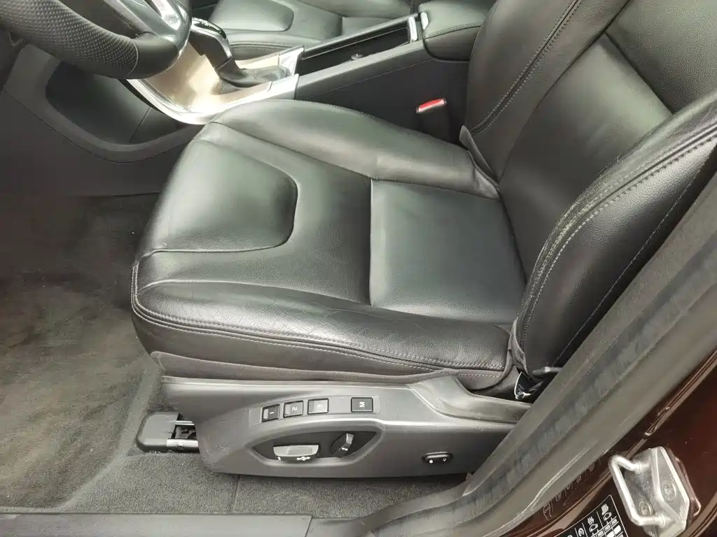 Volvo XC60 — миниатюра 20