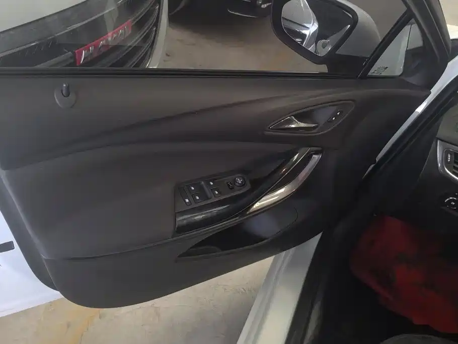 Buick Verano — миниатюра 7