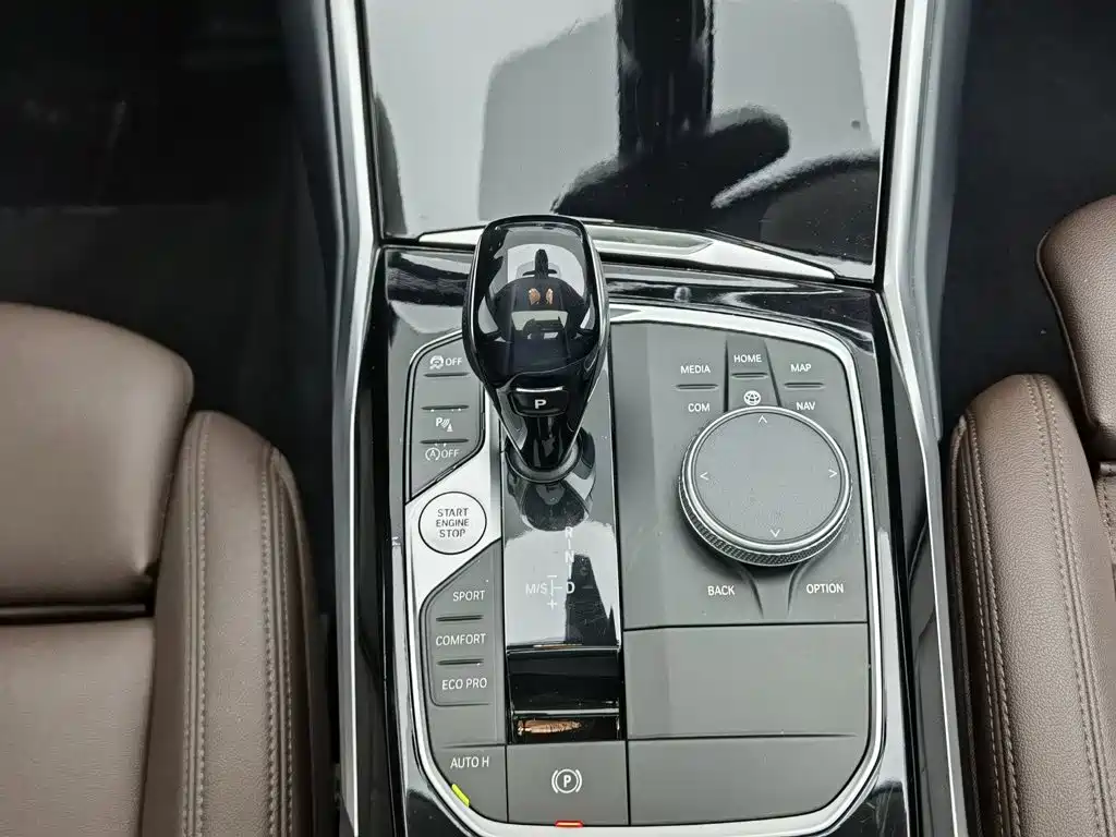 BMW 3 Series — миниатюра 13