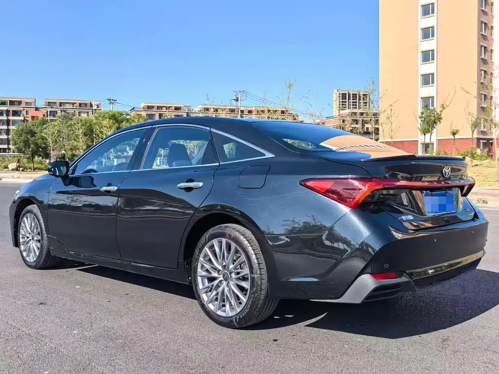 Toyota Avalon — миниатюра 7
