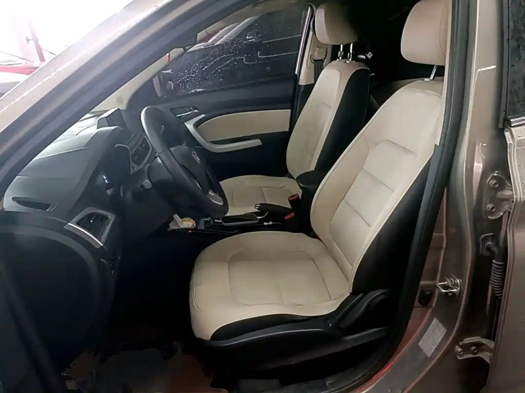 Changan V7 — миниатюра 15