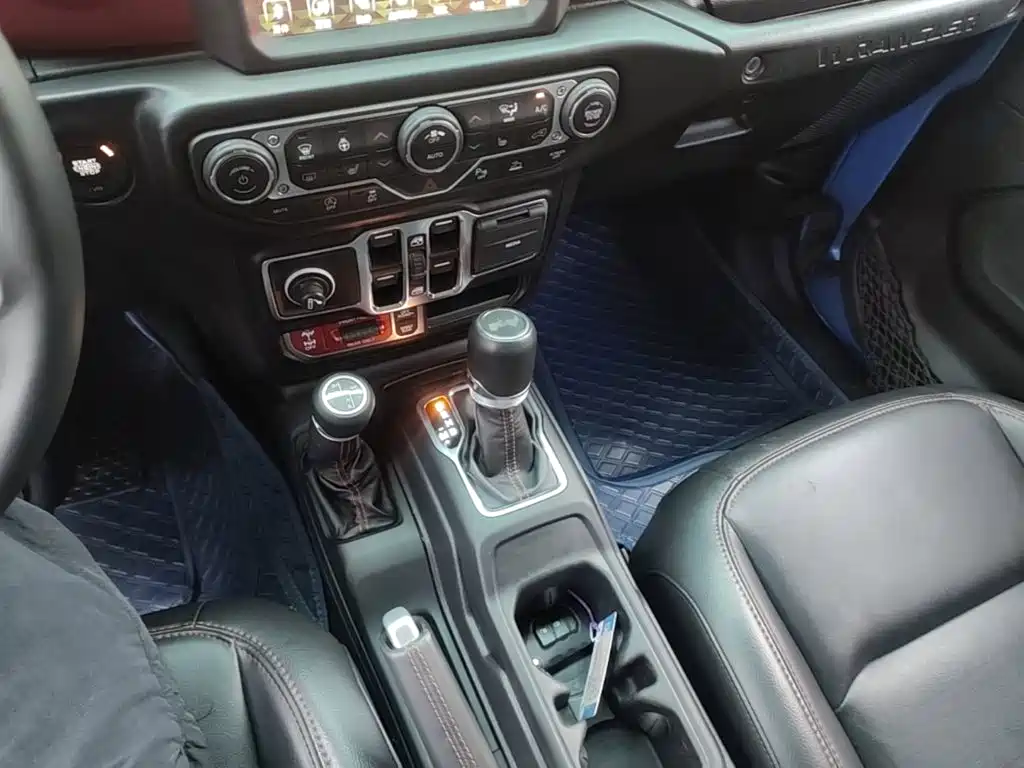 Jeep Wrangler — миниатюра 14