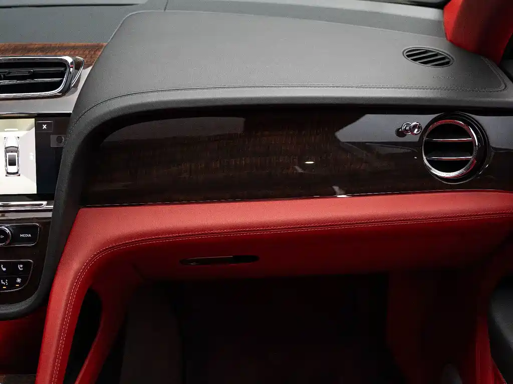 Bentley Bentayga — миниатюра 19