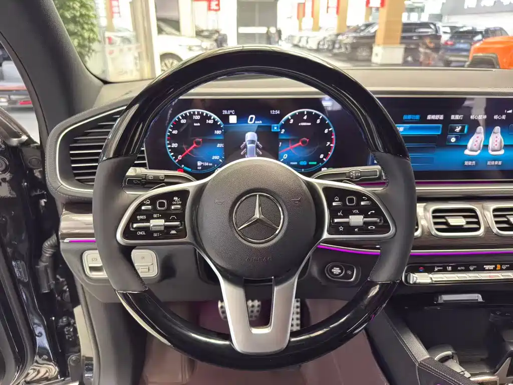 Mercedes-Benz GLS — миниатюра 7