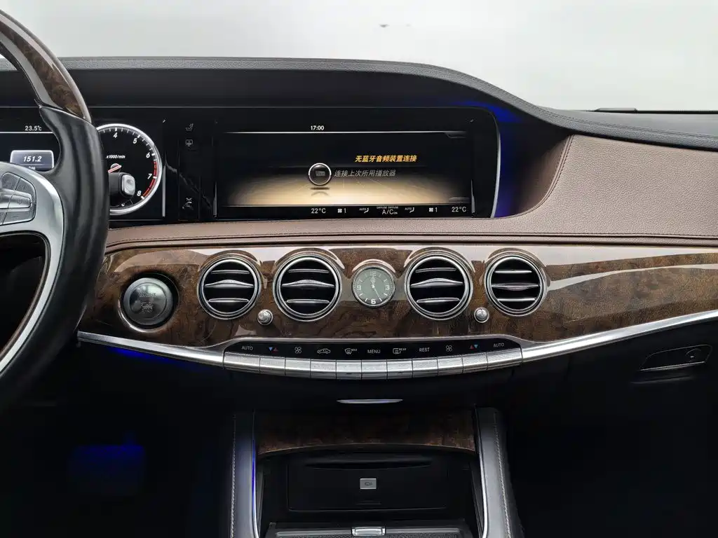 Mercedes-Benz S-Class — миниатюра 12