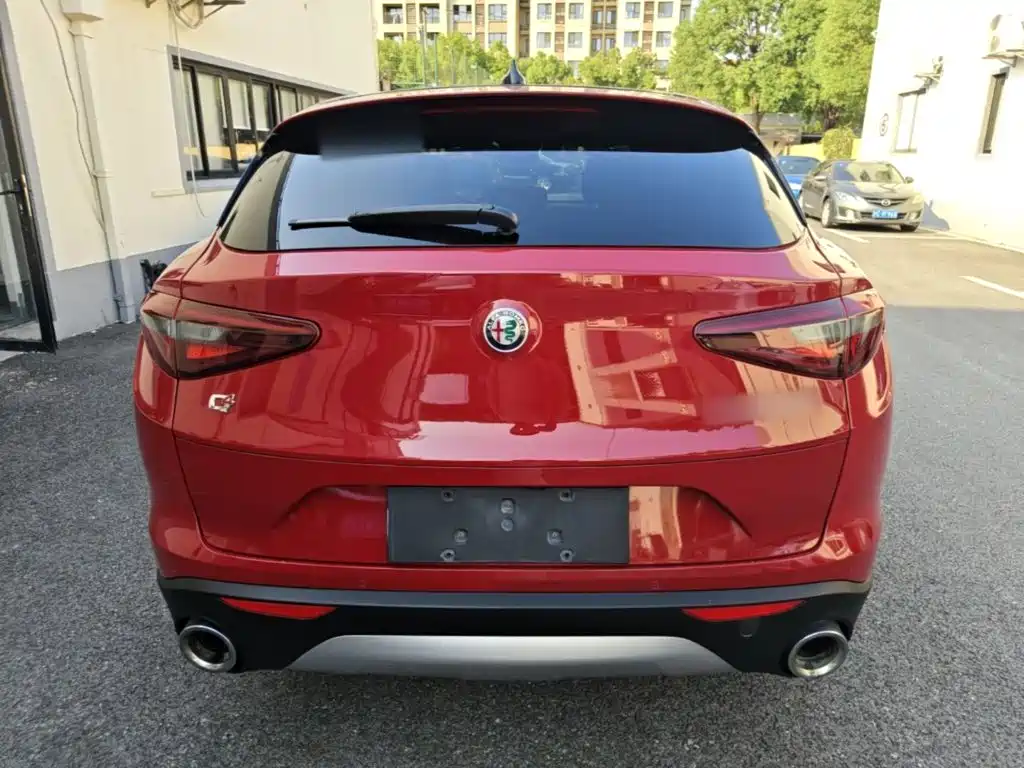 Alfa Romeo Stelvio — миниатюра 6