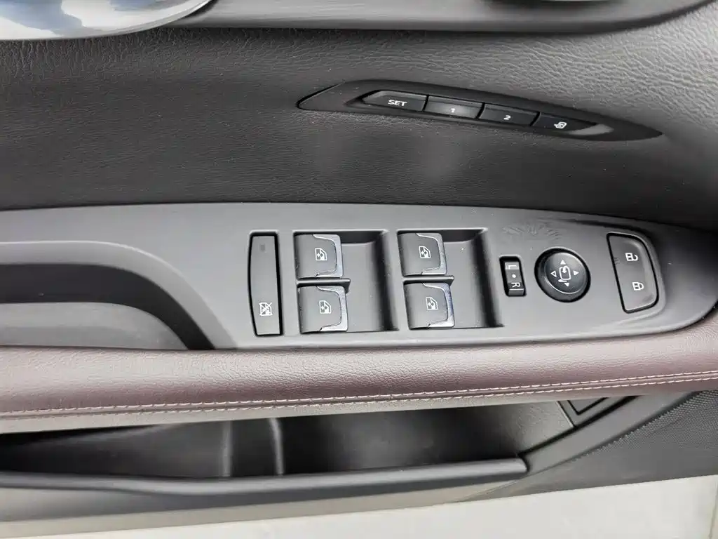 Cadillac CT6 — миниатюра 9