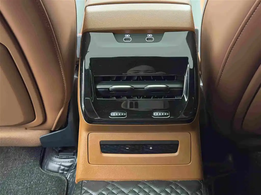 Audi A5L — миниатюра 14
