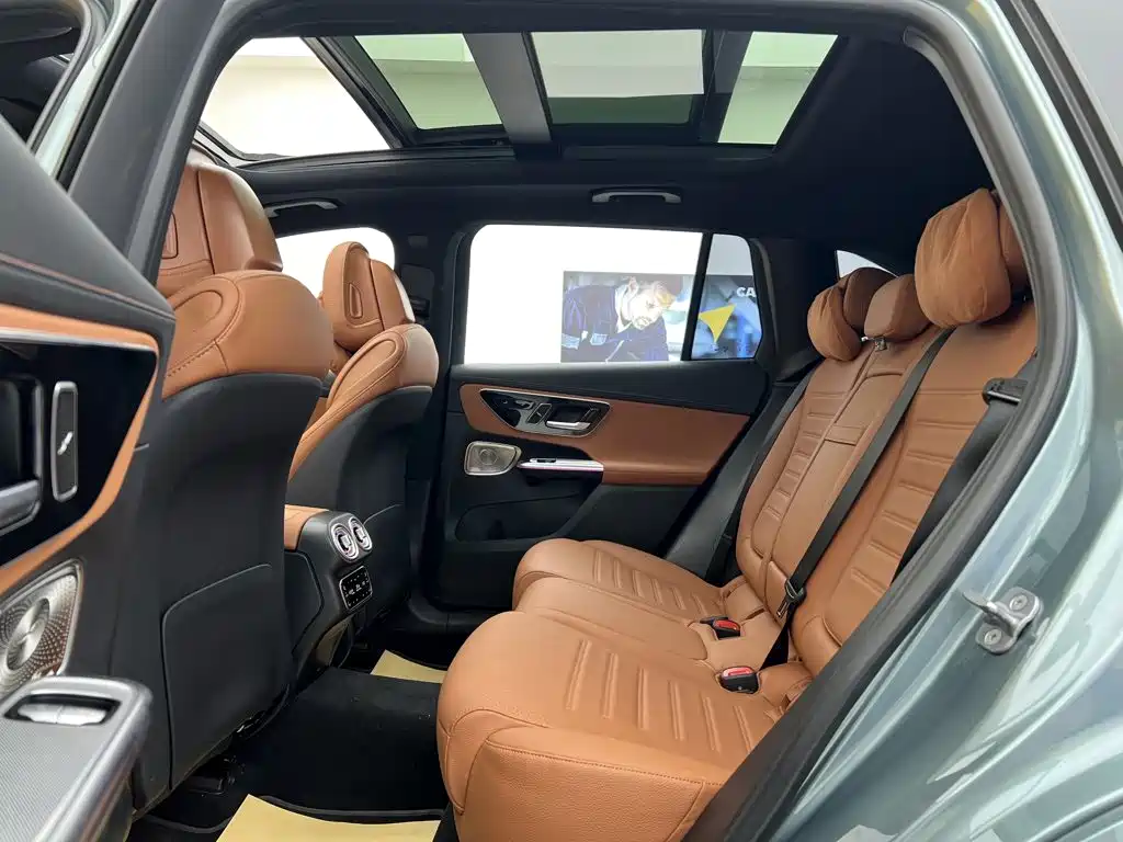 Mercedes-Benz GLC — миниатюра 13