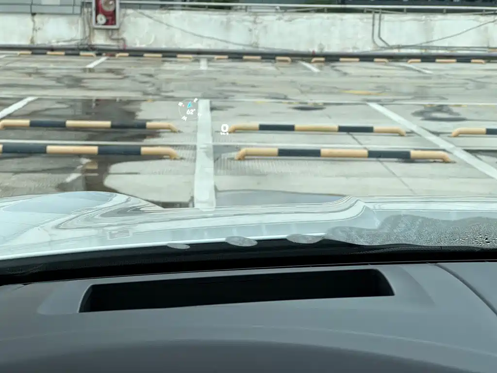 Porsche Cayenne — миниатюра 14