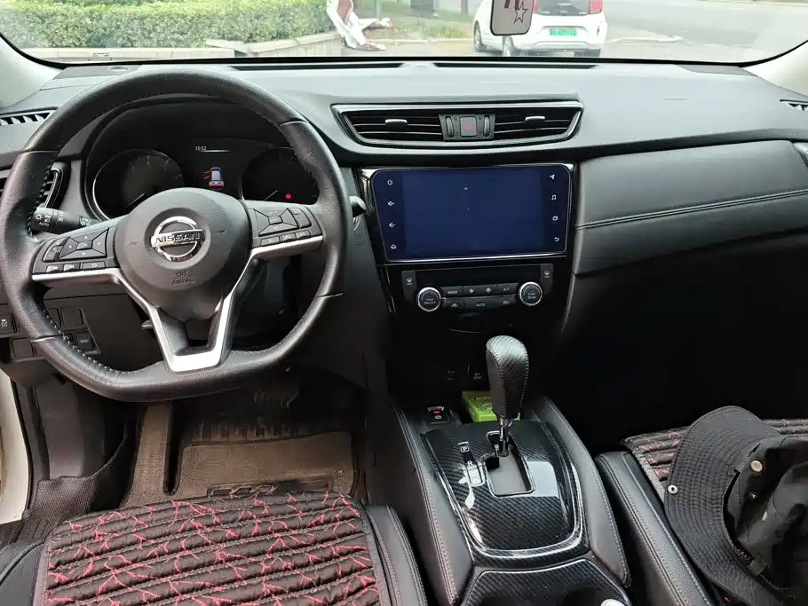 Nissan X-Trail — миниатюра 12