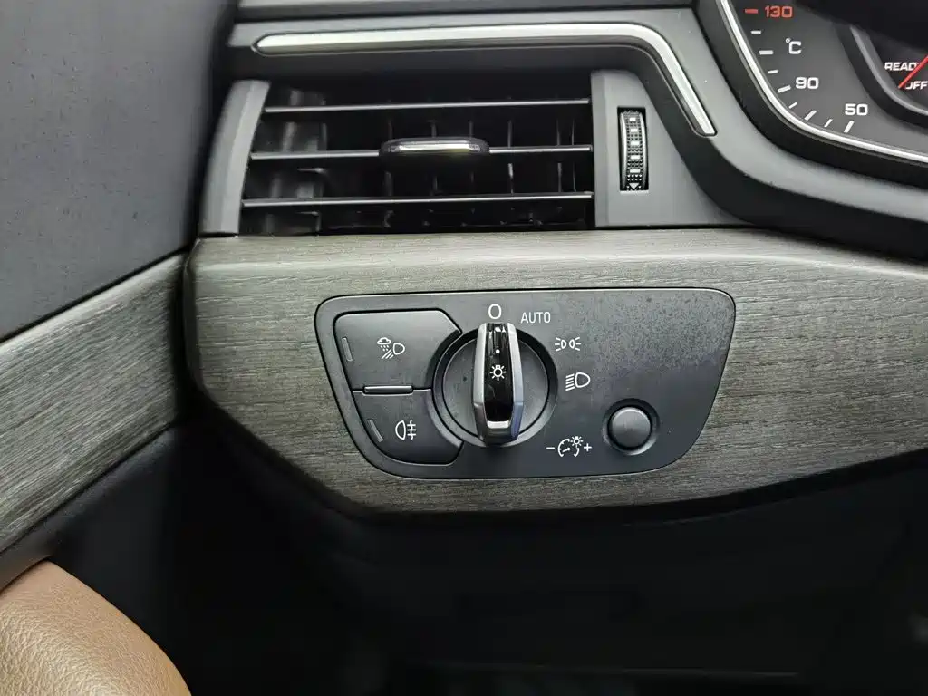 Audi A4L — миниатюра 21