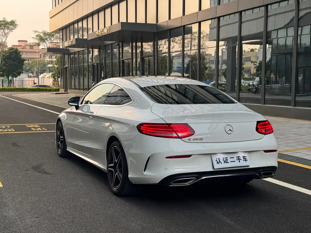 Mercedes-Benz C-Class (Import) — миниатюра 4