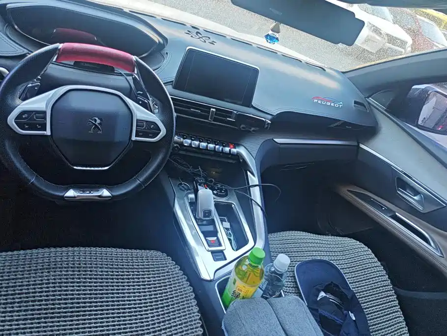Peugeot 5008 — миниатюра 12