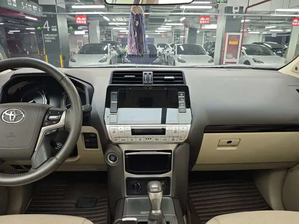 Toyota Prado (Import) — миниатюра 20