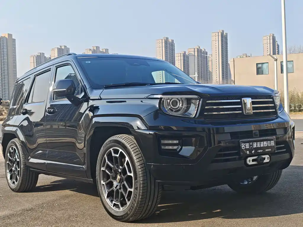 TANK TANK 700 NEW ENERGY