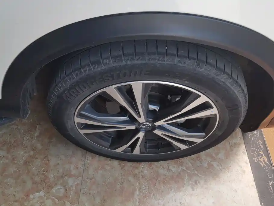 Nissan Qashqai — миниатюра 6