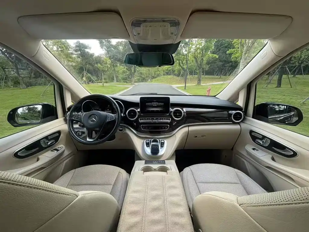 Mercedes-Benz V-Class — миниатюра 5