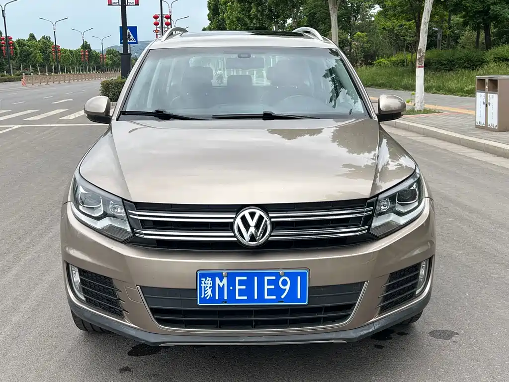 Volkswagen Tiguan — миниатюра 2