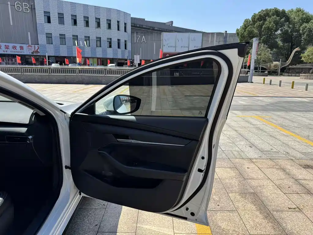 Mazda 3 Axela — миниатюра 26