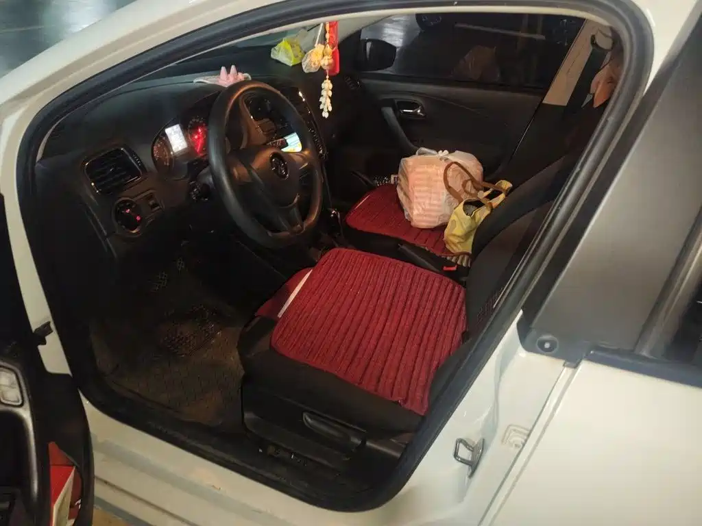 Volkswagen Polo — миниатюра 12