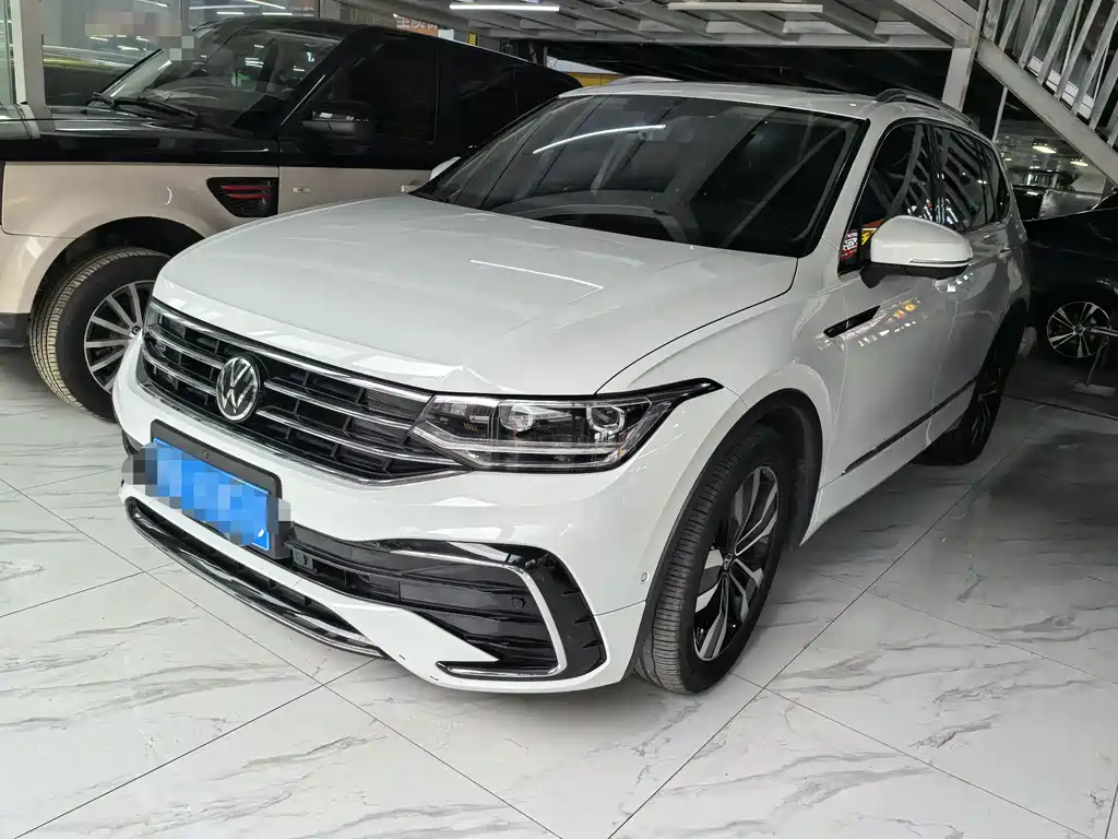 Volkswagen Tiguan L 2023