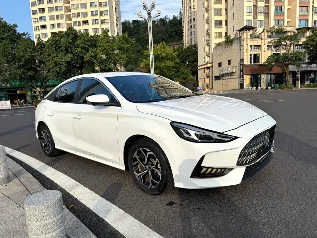 MG MG5 — миниатюра 3
