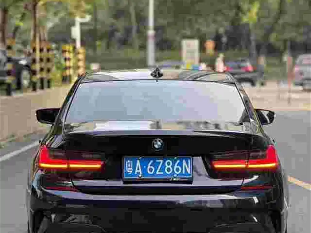 BMW 3 Series — миниатюра 4