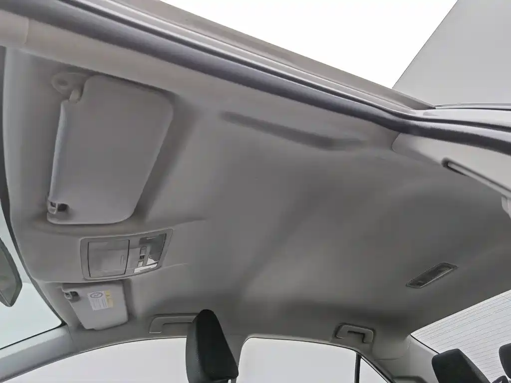 Toyota Corolla — миниатюра 14