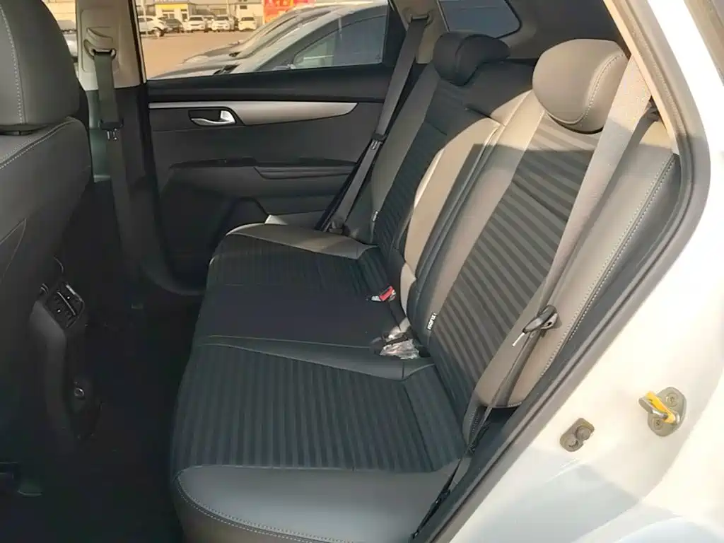 Kia Sportage — миниатюра 17