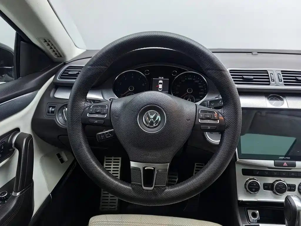 Volkswagen CC — миниатюра 11