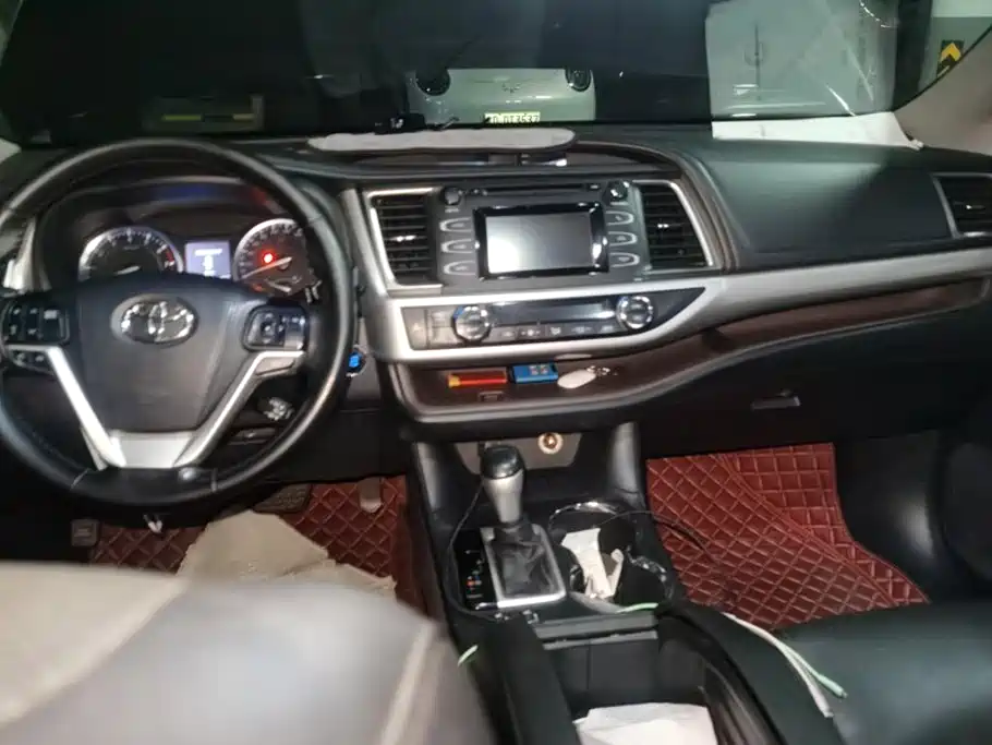 Toyota Highlander — миниатюра 12