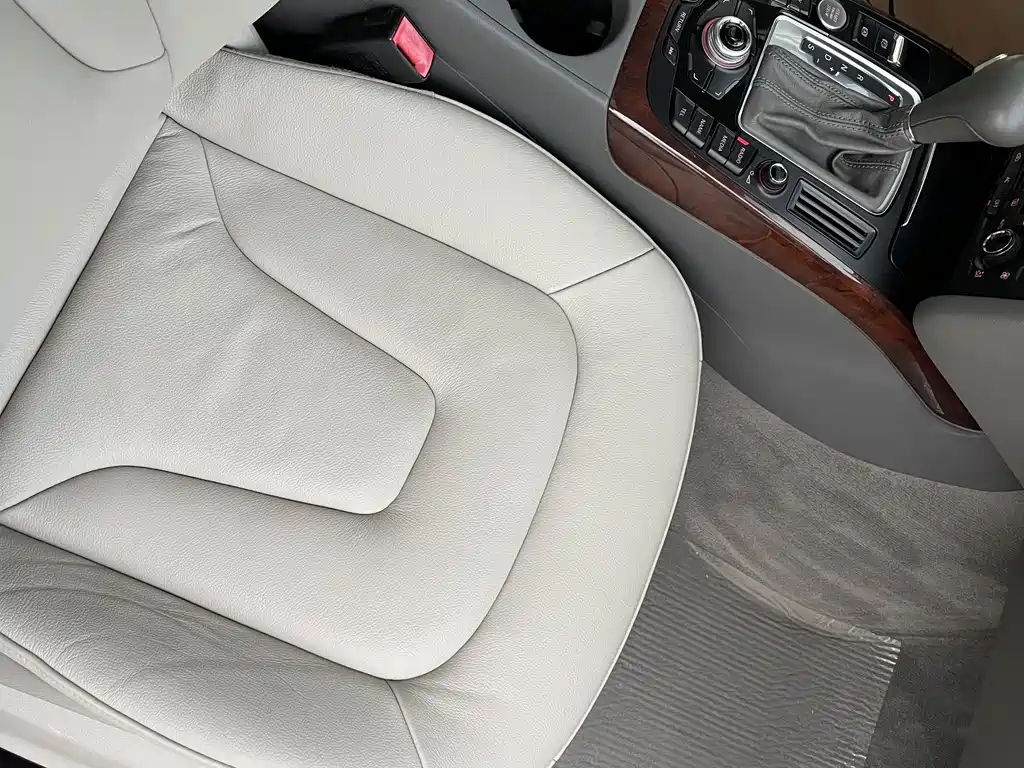Audi A4L — миниатюра 11