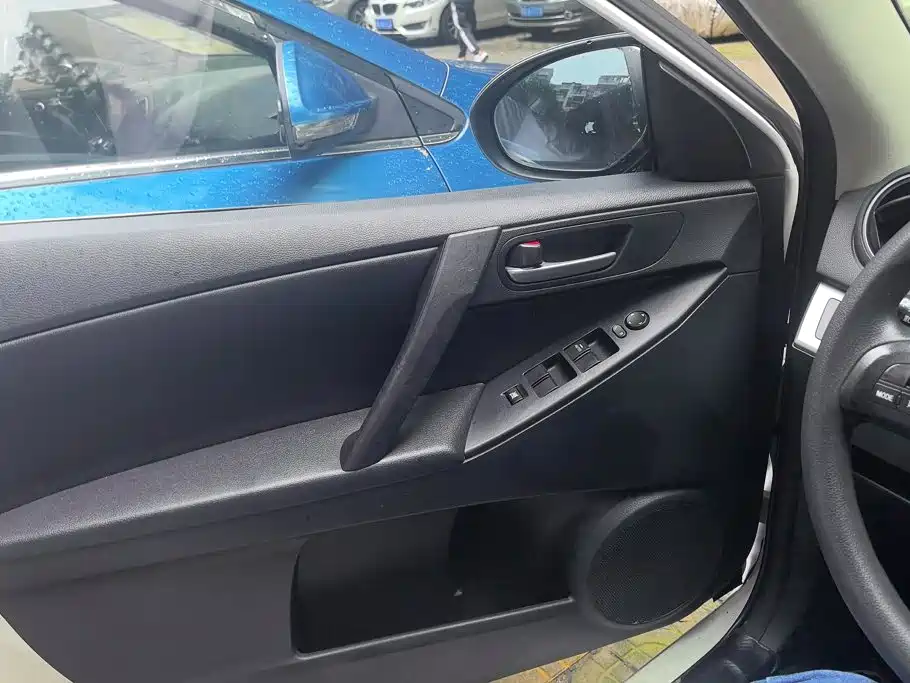 Mazda 马自达2(进口) — миниатюра 7