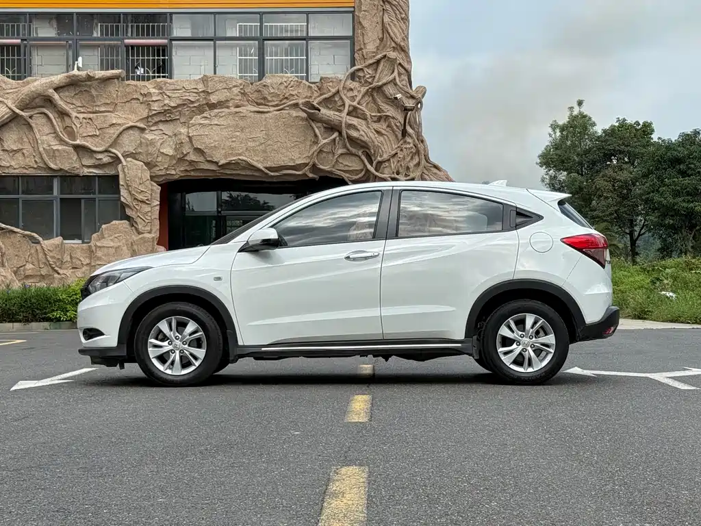 Honda Vezel 2017 1.5L CVT Comfort