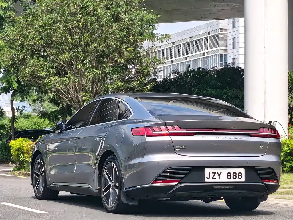 BYD Han — миниатюра 5