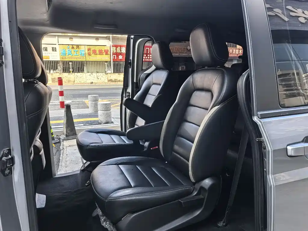 WULING WULING JOURNEY