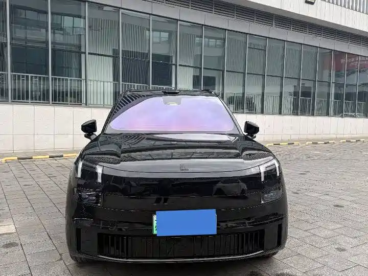 Lynk & Co 900 2025 2.0T 6 мест