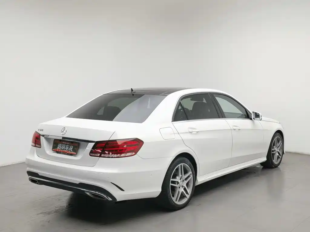 Mercedes-Benz E-Class — миниатюра 2