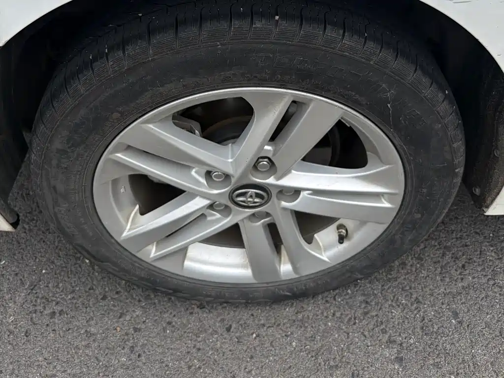 Toyota Corolla Levin 2022 1.8H E-CVT Luxury