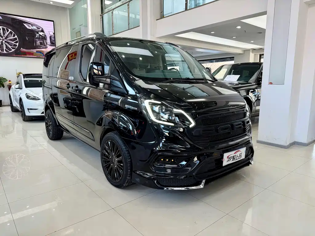 Ford Tourneo 2023 2.0T AT