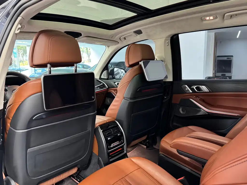 BMW X7 — миниатюра 12