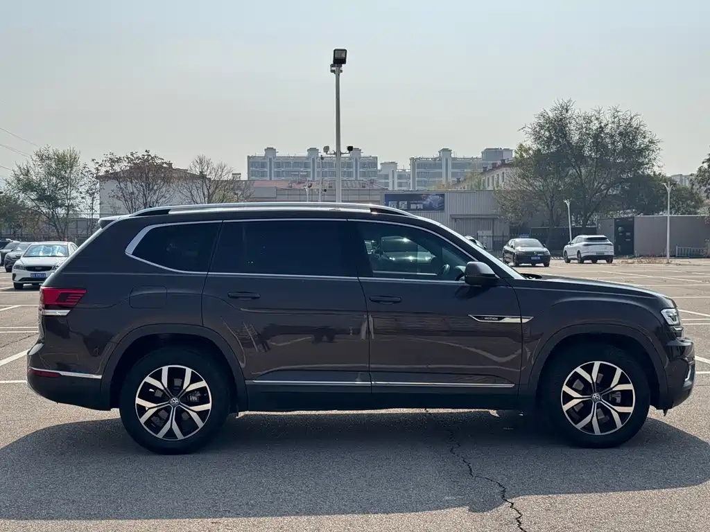 Volkswagen Teramont — миниатюра 8