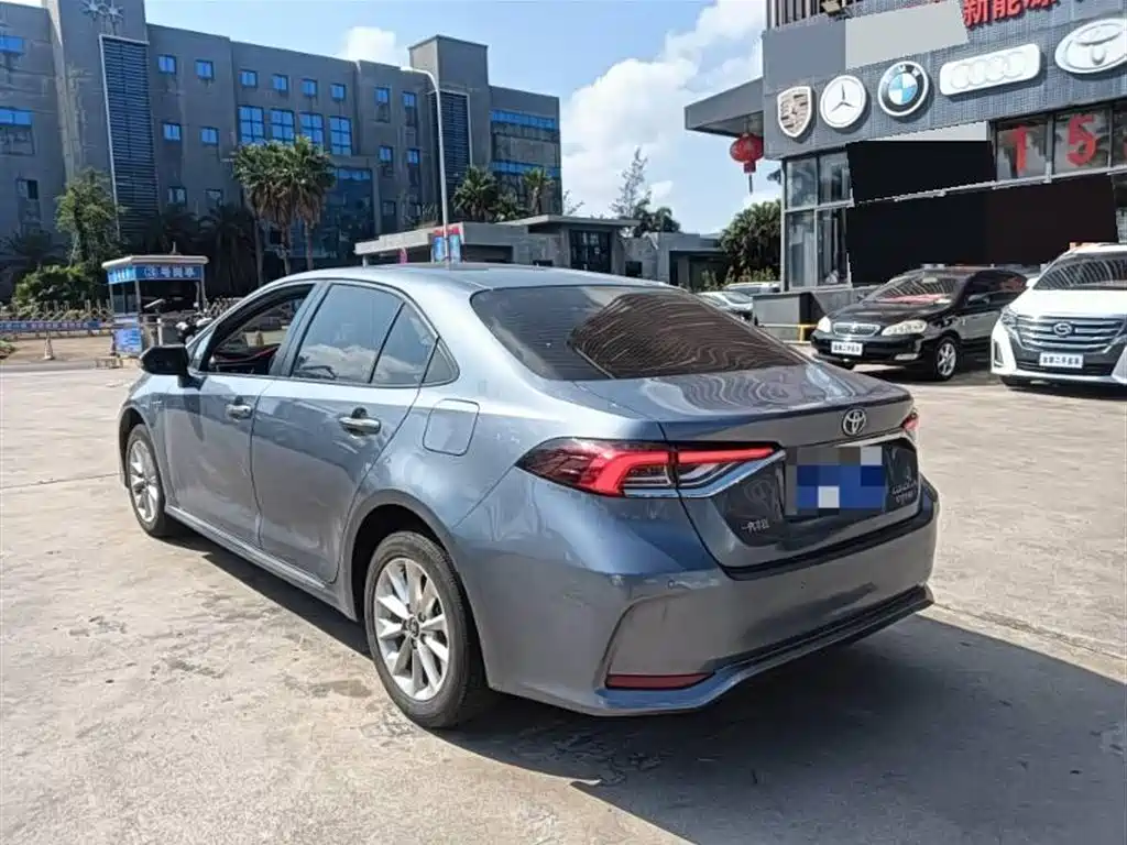 TOYOTA COROLLA