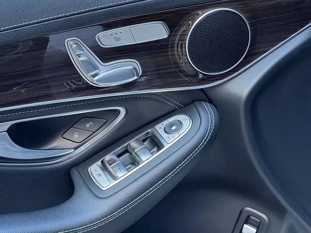 Mercedes-Benz GLC 2018 GLC 260 4MATIC