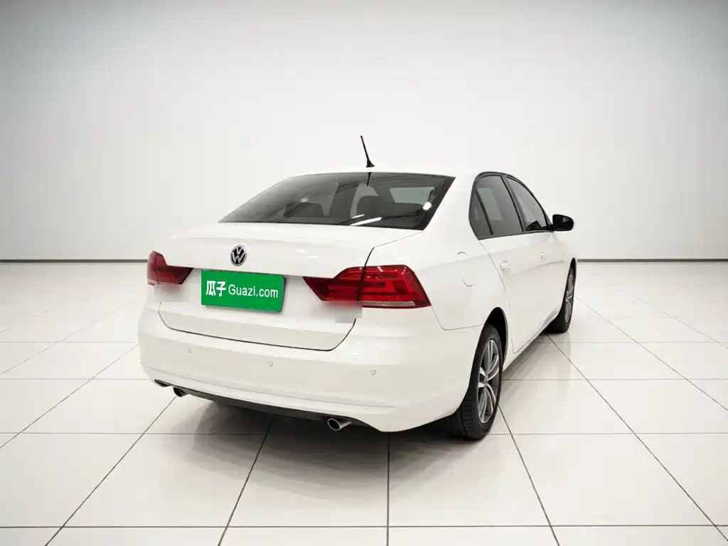 Volkswagen Santana — миниатюра 6