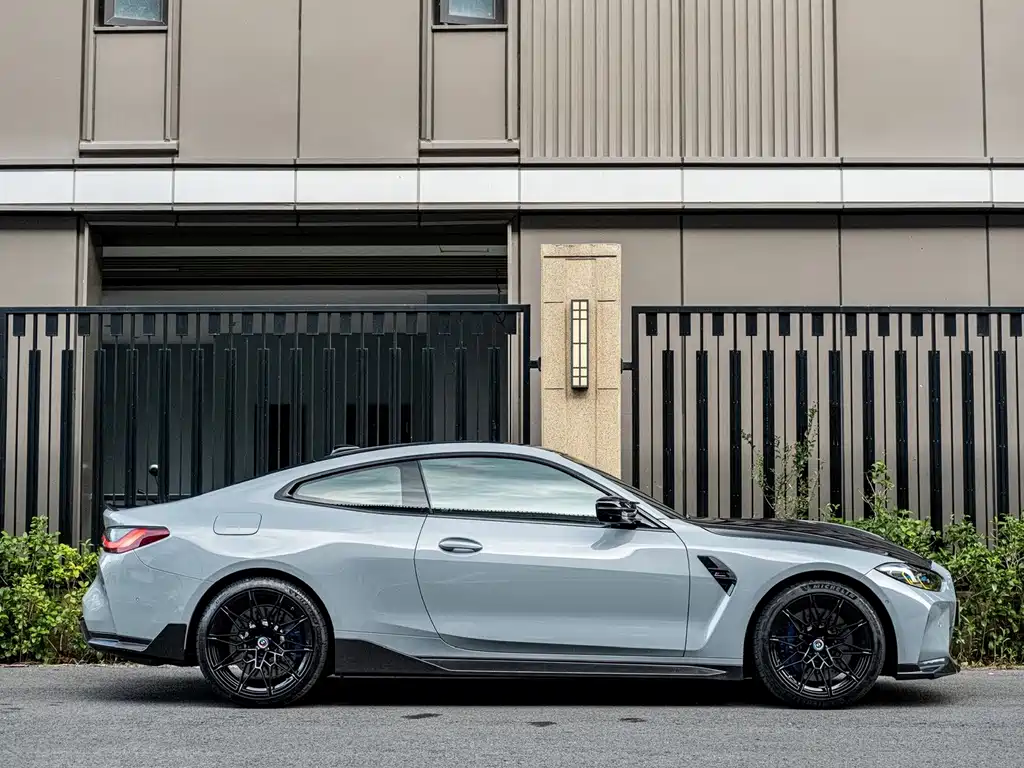 BMW M4 M4 2-door Coupe Thunder Edition, фото 3