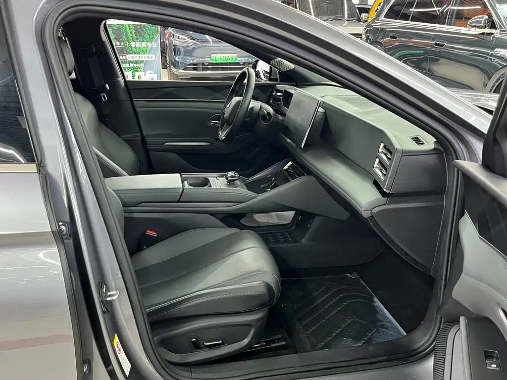 BYD Qin L — миниатюра 17