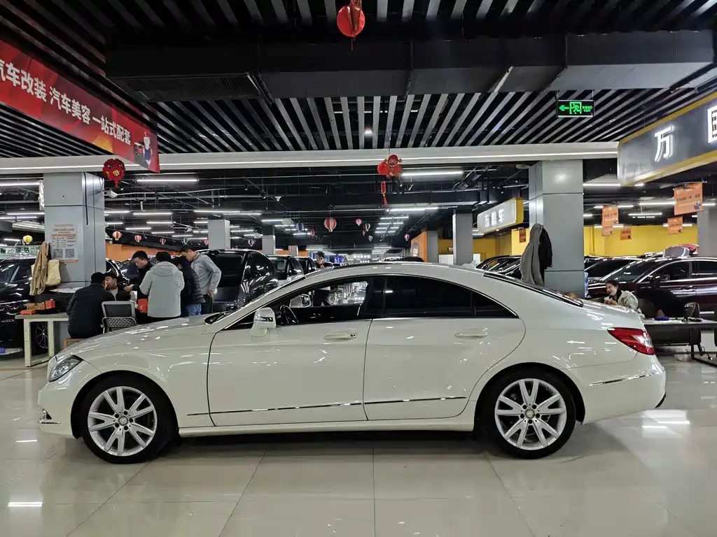 Mercedes-Benz CLS 2012 CLS 300 CGI