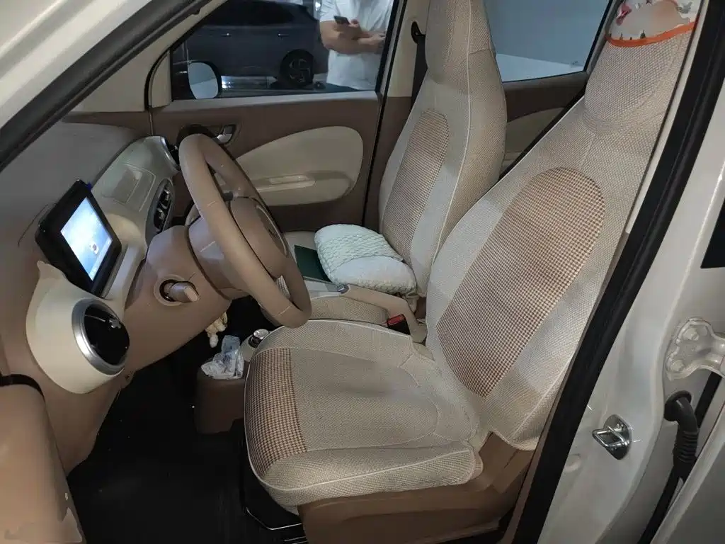 Wuling MINIEV — миниатюра 16